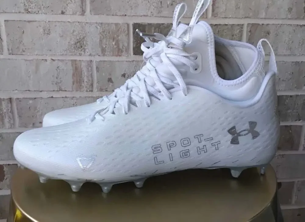 Under Armour Spotlight Lux MC 2.0 Football Cleats